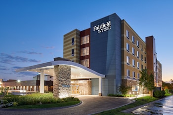 fairfield inn and suites by marriott chicago ohare