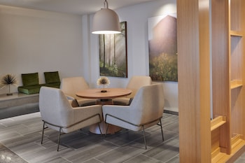 fairfield inn and suites by marriott chicago ohare