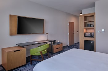 fairfield inn and suites by marriott chicago ohare