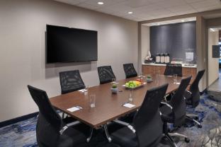 fairfield inn and suites by marriott chicago ohare