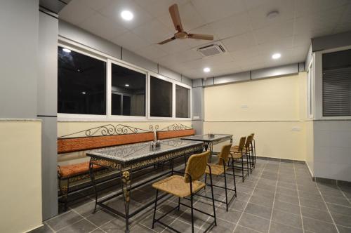 kapish home all pure veg