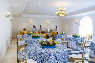 hotel raj bagh palace