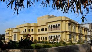 hotel raj bagh palace