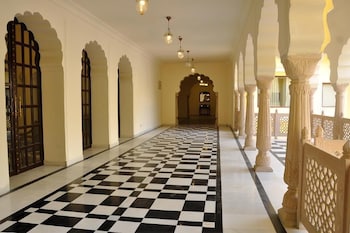 hotel raj bagh palace