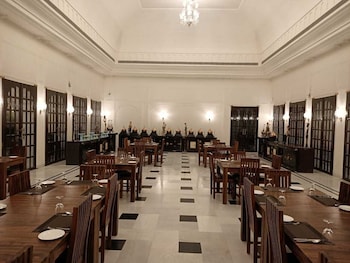 hotel raj bagh palace