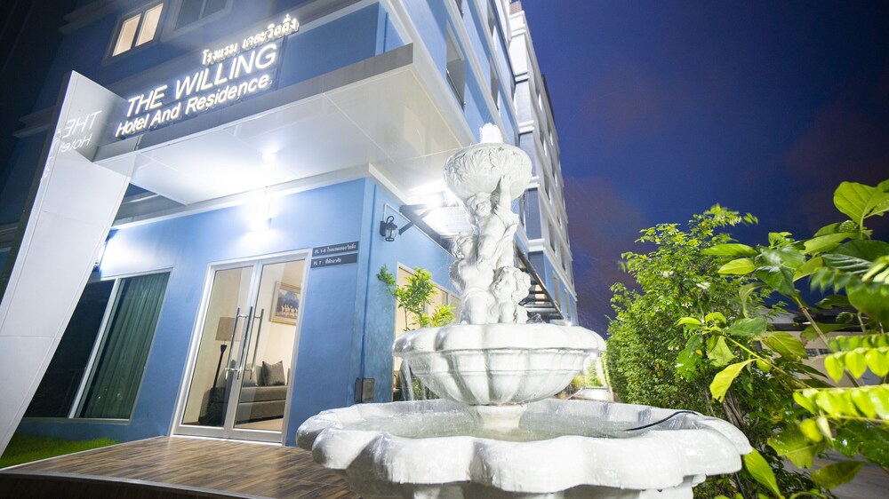 the willing hotel and residence