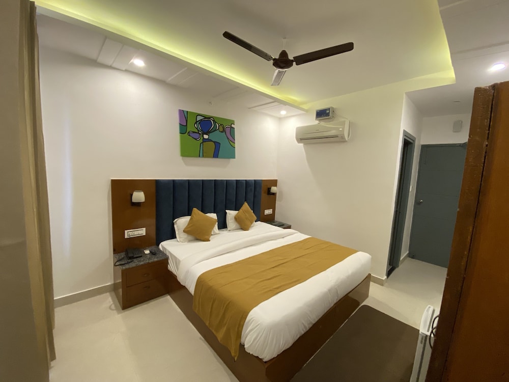 hotel shiva yog sthal