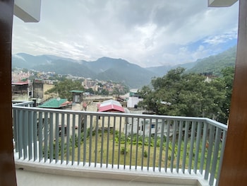 hotel shiva yog sthal