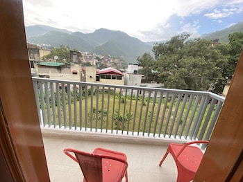 hotel shiva yog sthal