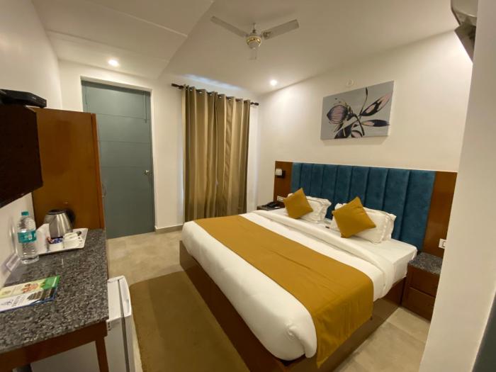 hotel shiva yog sthal