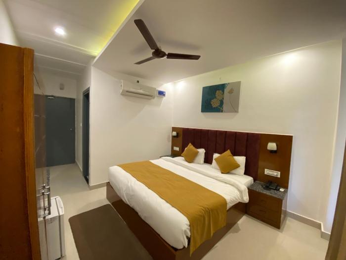 hotel shiva yog sthal