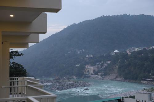 hotel shiva yog sthal