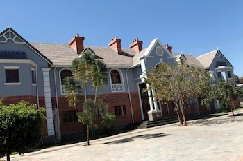 roma gardens
