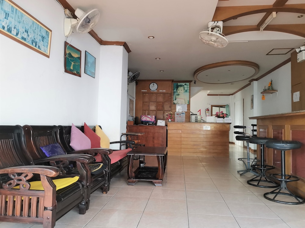 praew mansion
