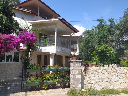 bucak apart hotel gocek and beach