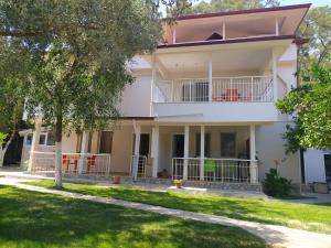 bucak apart hotel gocek and beach