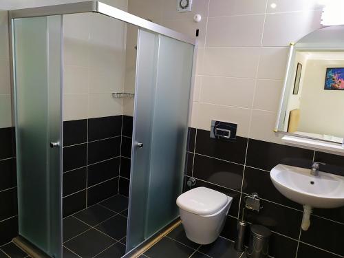 bucak apart hotel gocek and beach