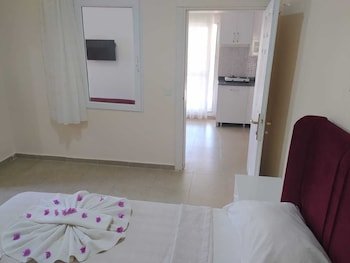 bucak apart hotel gocek and beach