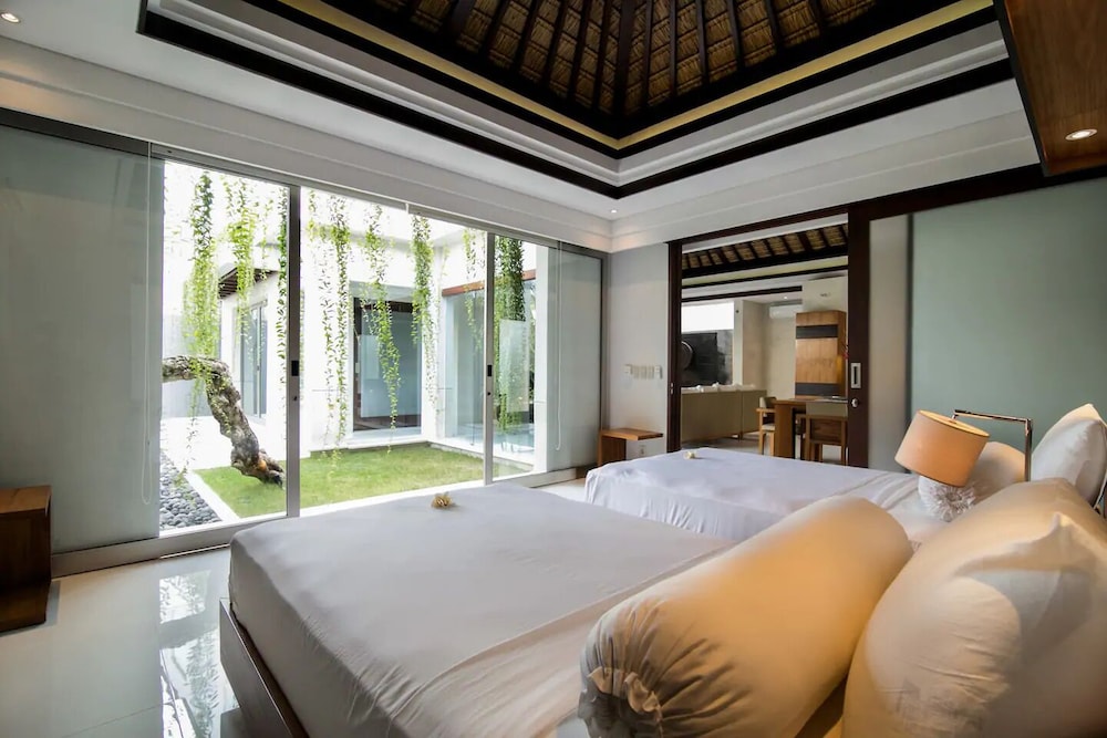 kedonganan beach villas
