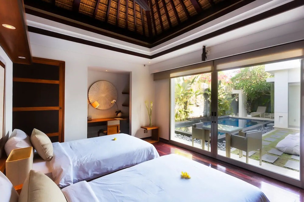 kedonganan beach villas