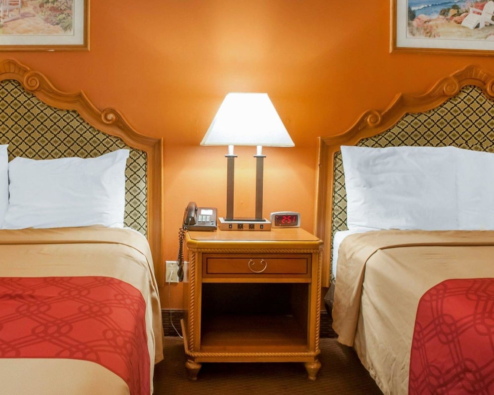 econo lodge hobbs