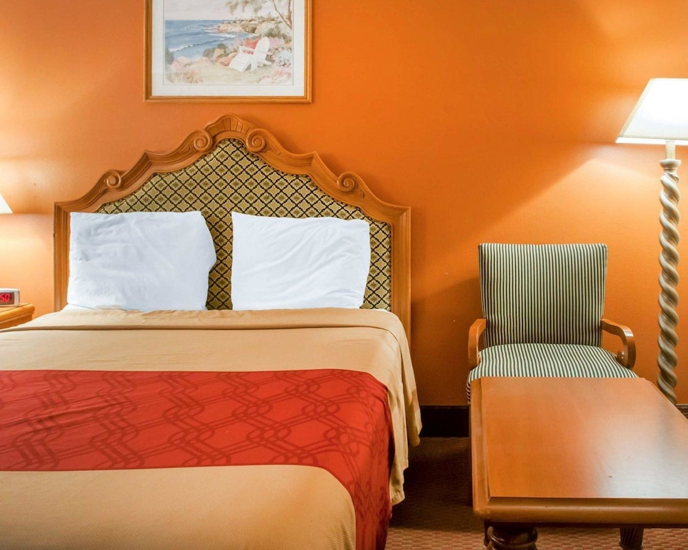 econo lodge hobbs