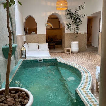 riad ajarif by riad tawargit