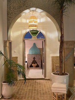 riad ajarif by riad tawargit