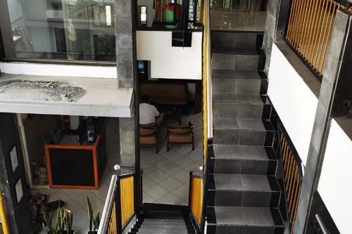 dinnar homestay syariah gayungan redpartner