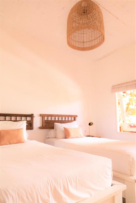 the room padang padang