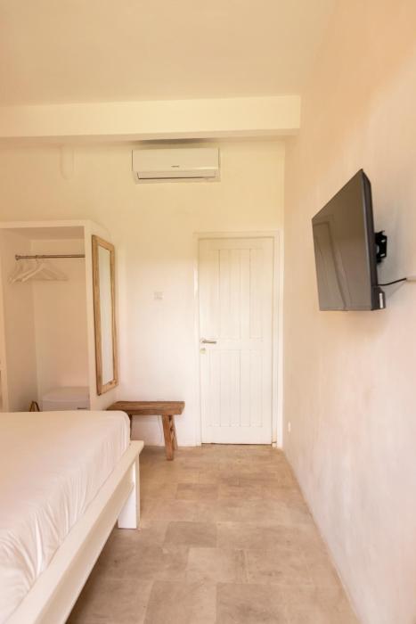 the room padang padang