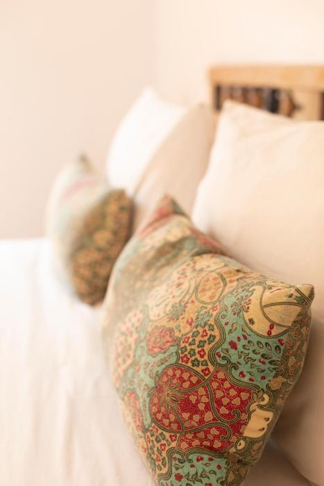 the room padang padang