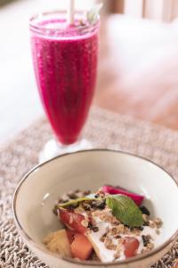 the room padang padang