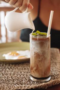 the room padang padang