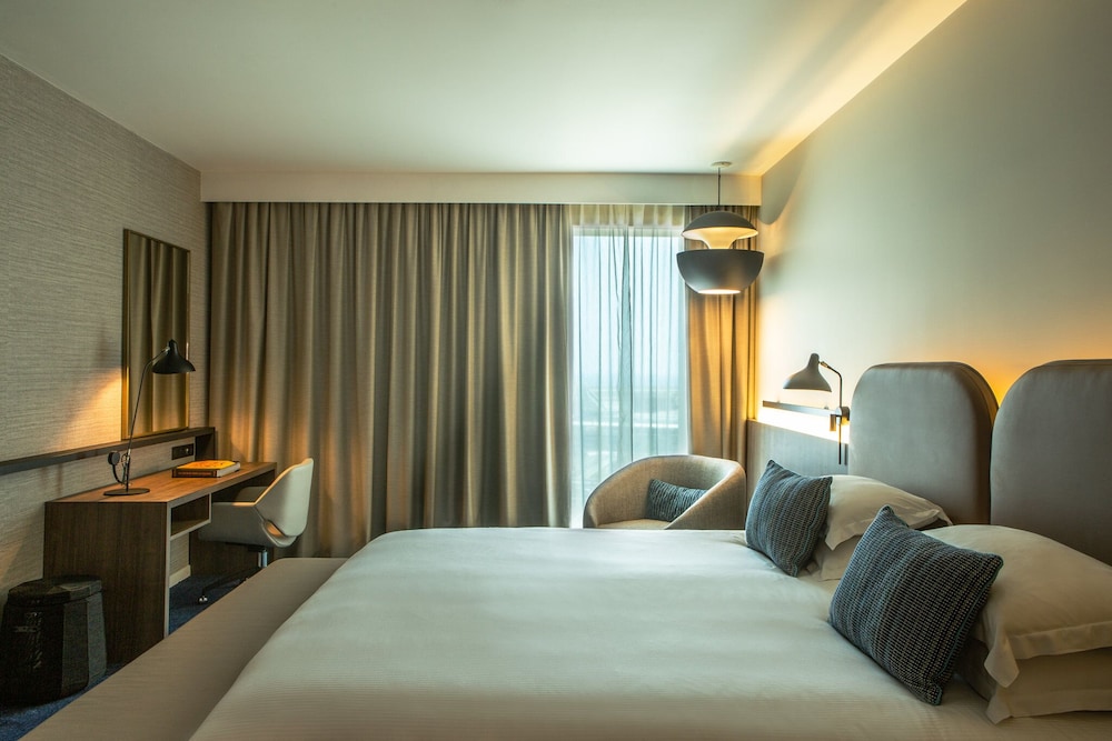 crowne plaza nice grand arenas an ihg hotel