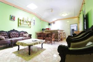 waroeng transit and depary homestay