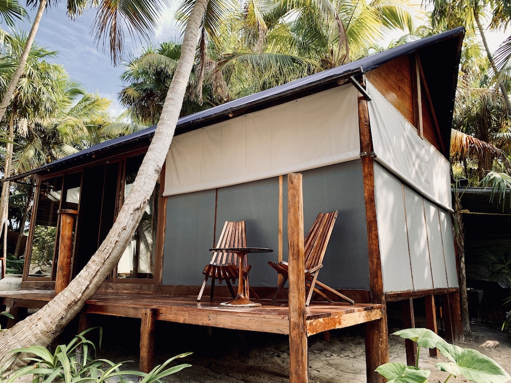 libelula tulum beachfront hotel