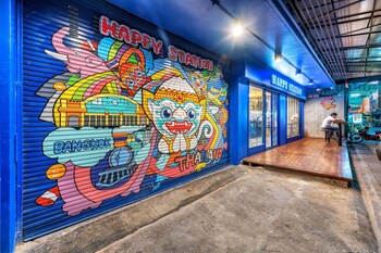 happy station bangkok