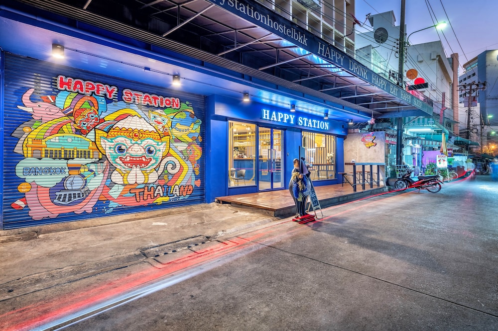 happy station bangkok