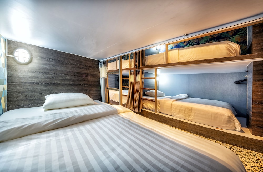 happy station bangkok