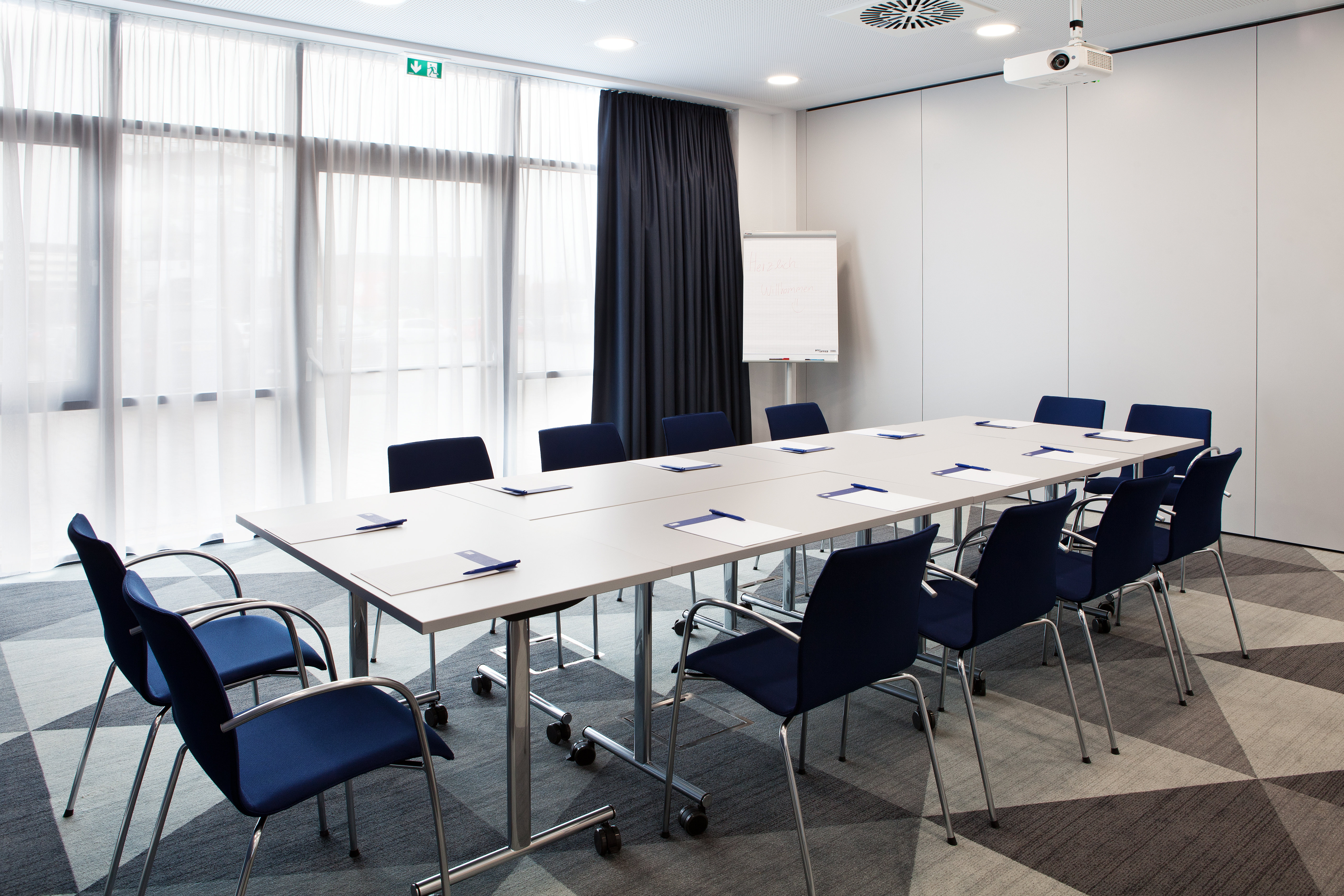 holiday inn express sindelfingen an ihg hotel