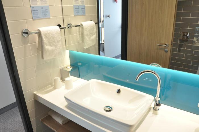 holiday inn express sindelfingen an ihg hotel