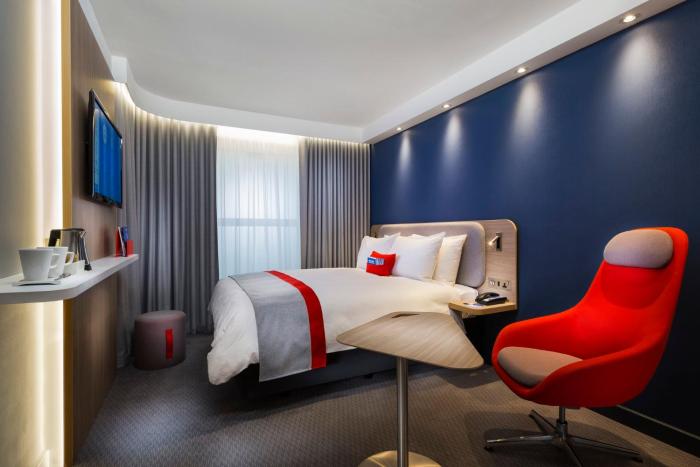 holiday inn express sindelfingen an ihg hotel
