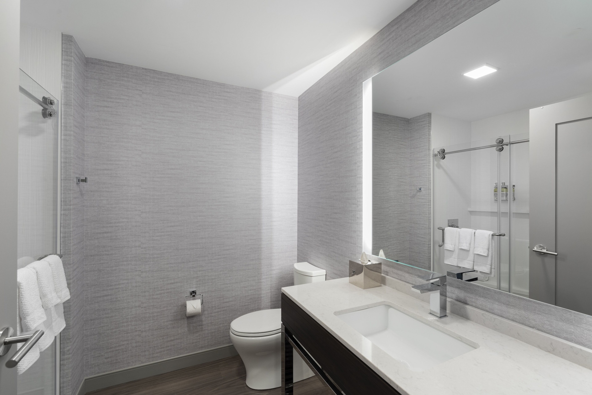 holiday inn express boston logan airport revere