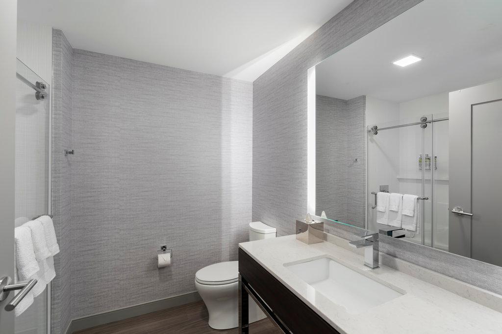 holiday inn express boston logan airport revere