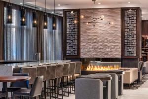 holiday inn express boston logan airport revere