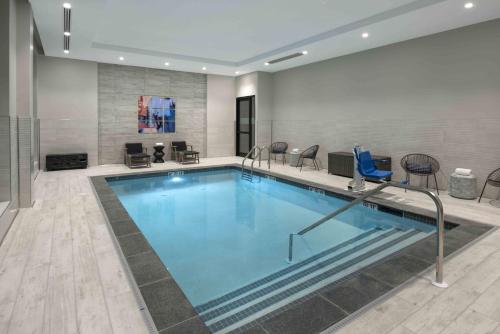 holiday inn express boston logan airport revere
