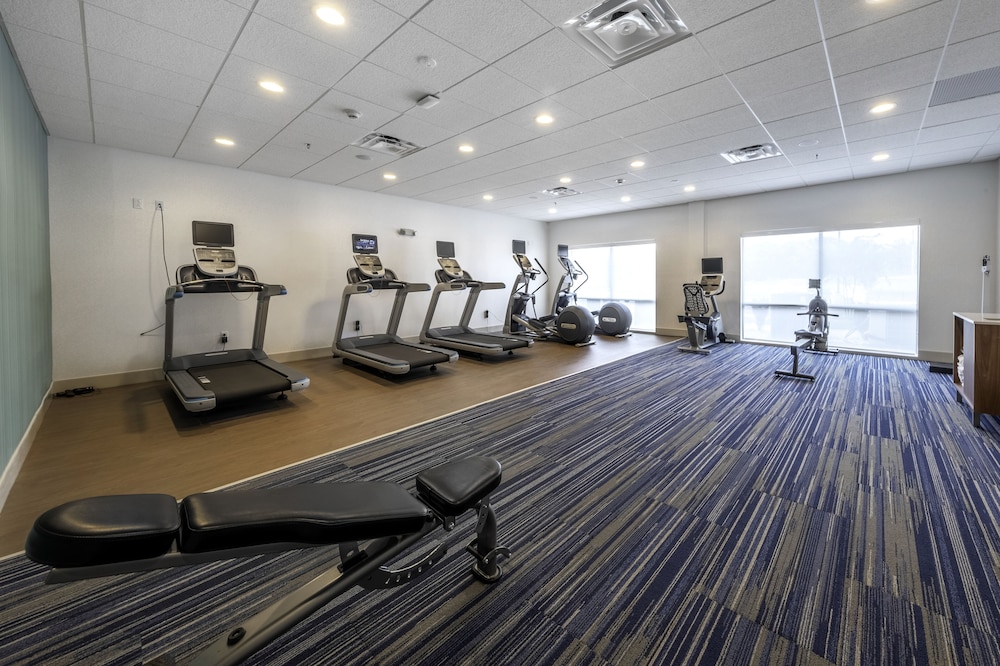 holiday inn express and suites staunton