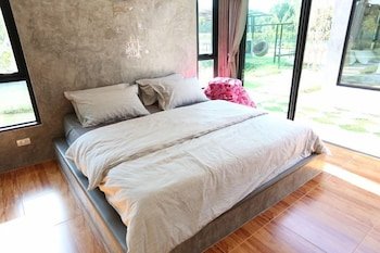 p loft farm