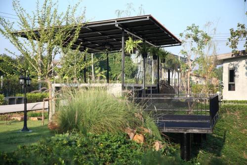 p loft farm